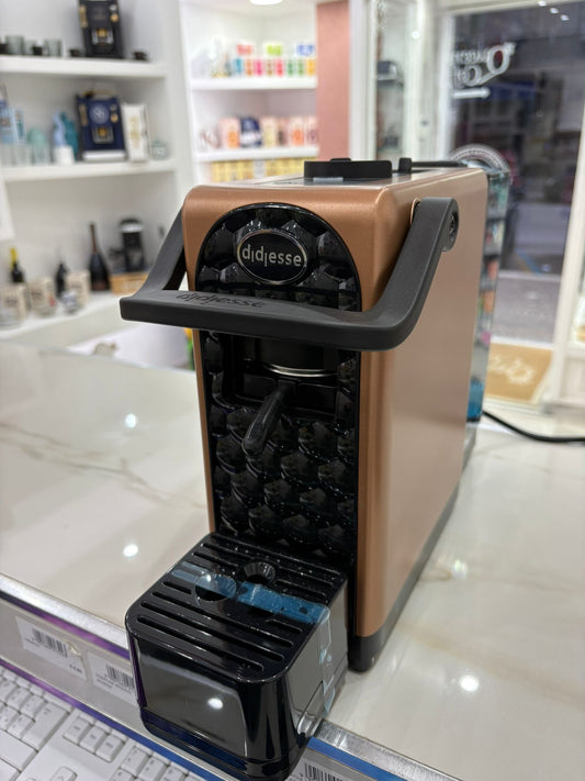 MACCHINA DARK IN CIALDE